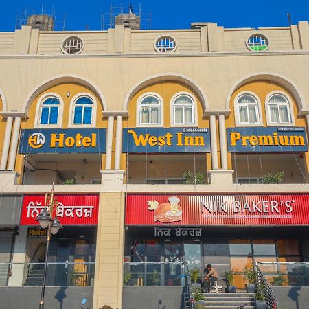 Hotel West Inn Premium Kharar Zewnętrze zdjęcie