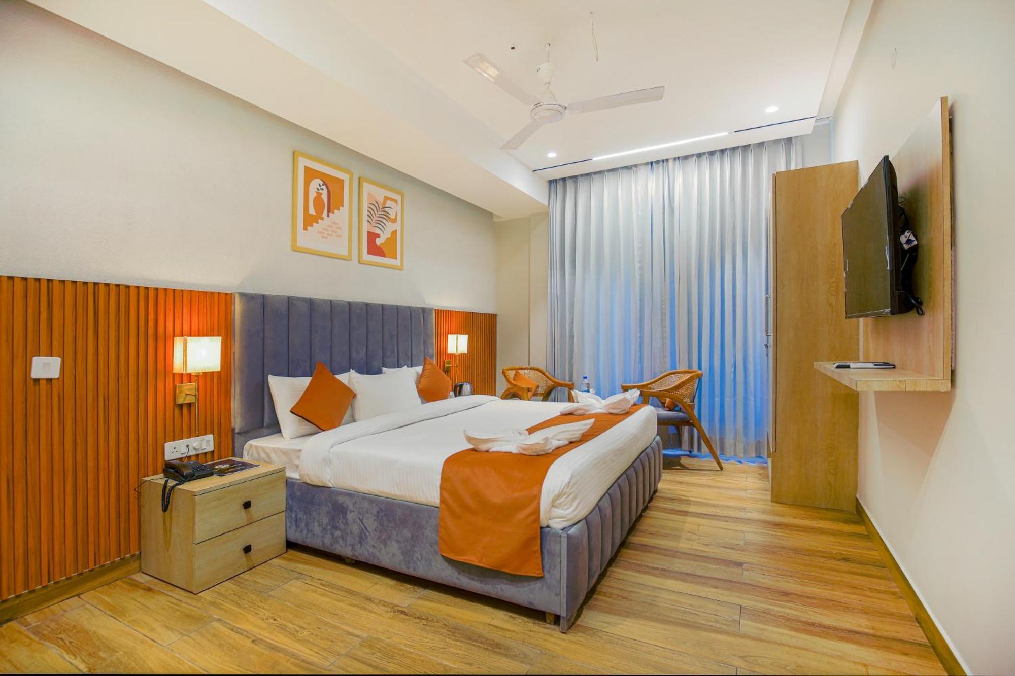 Hotel West Inn Premium Kharar Zewnętrze zdjęcie